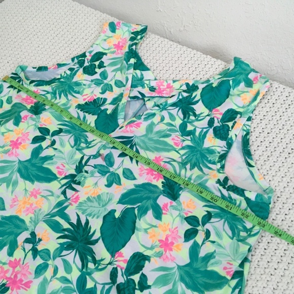 LIVE WELL LIFESTYLE COLORFUL CASUAL TANKS. SEE PICS FOR MEASUREMENTS. - Picture 4 of 6